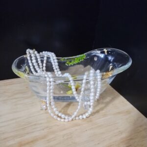 Mini Resin Bathtub